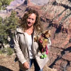 Meet your Posher, Janet